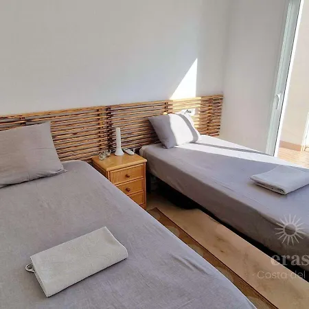 3 Minutes From The Beach, And Bright A219 Apartment