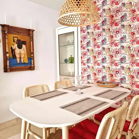 3 Minutes From The Beach, And Bright A219 * Fuengirola